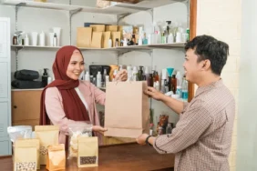 suami-tidak-diberi-uang-jajan-istri,-bagaimana-pandangan-islam?