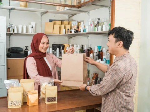 suami-tidak-diberi-uang-jajan-istri,-bagaimana-pandangan-islam?