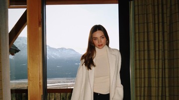 miranda-kerr-ungkap-pola-makan-unik,-sarapan-daging-bison-hingga-rusa