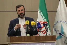 wamenlu-iran-bantah-rencana-trump-kuasai-selat-hormuz:-tidak-bisa-direbut-dengan-cuitan