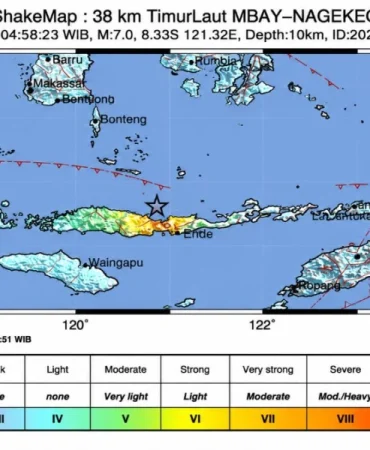 gempa-m7,7-guncang-flores,-bmkg-sempt-keluarkan-peringatan-tsunami-untuk-ntt,-ntb,-sulsel