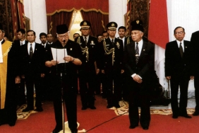 pidato-soeharto-16-agustus-1970:-janji-perang-melawan-korupsi-yang-berujung-ironi-orde-baru