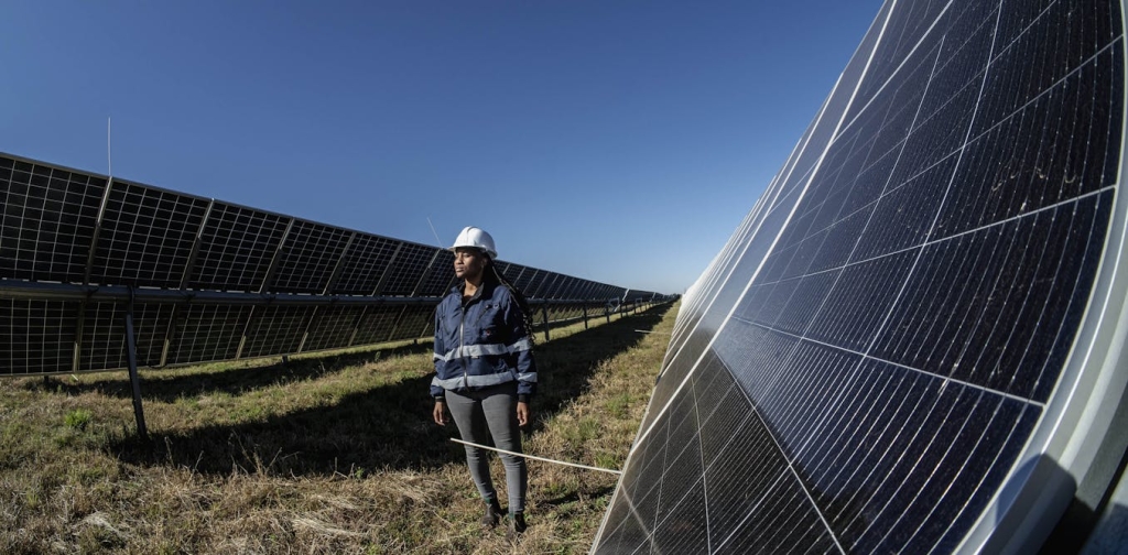 south-africa-is-overlooking-solar-technology-that-can-keep-generating-electricity-after-sunset