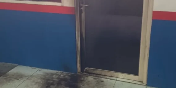 Dua Pos Polisi di Jalan A Yani Surabaya Dilempar Bom Molotov, Pelaku Diduga Seorang Diri