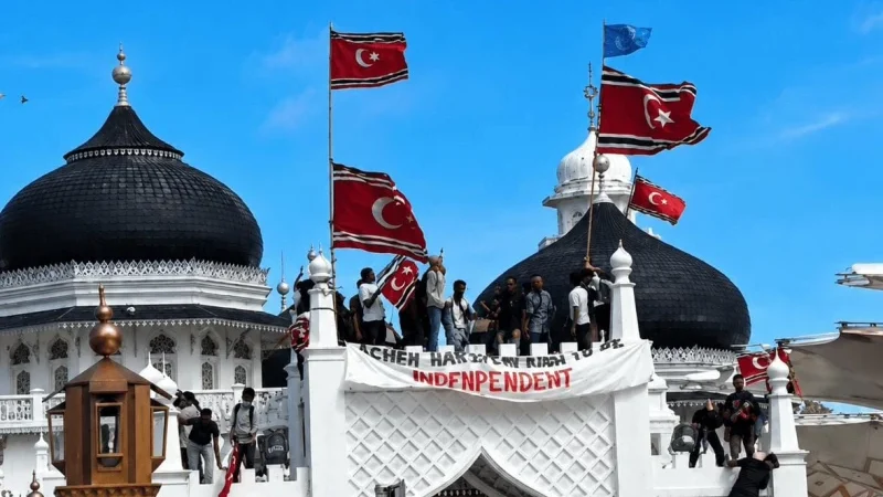 hari-damai-aceh-berakhir-ricuh,-bendera-bulan-bintang-dikibarkan,-ada-apa?