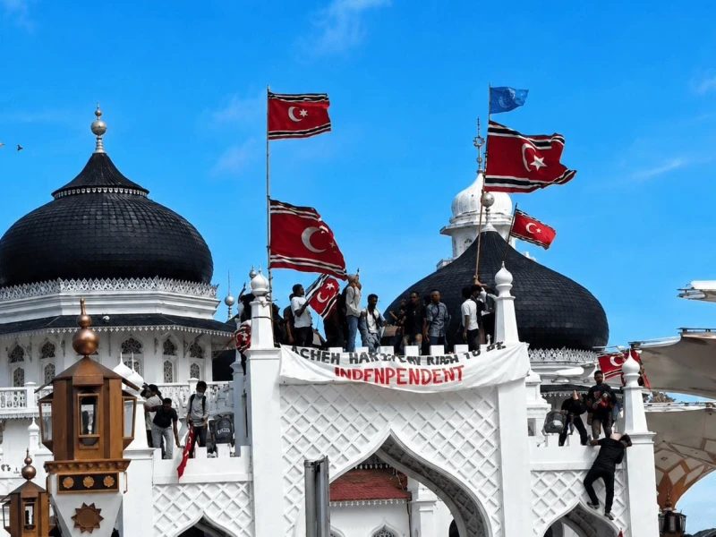 hari-damai-aceh-berakhir-ricuh,-bendera-bulan-bintang-dikibarkan,-ada-apa?