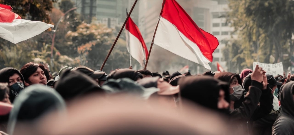 menakar-hakikat-“merdeka”:-refleksi-81-tahun-indonesia-di-bawah-lentera-kesadaran-maiyah