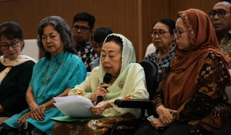 diam-diam,-trah-wahid-hatta-bersatu?