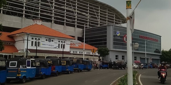 menengok-stasiun-manggarai-yang-pernah-jadi-saksi-pindahnya-ibu-kota-ri-ke-yogyakarta