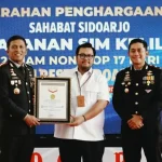 pecahkan-rekor-muri,-sim-keliling-sidoarjo-layani-warga-24-jam-nonstop-selama-17-hari