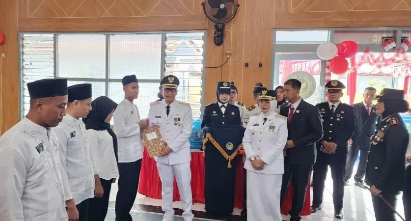 kado-hut-ri-untuk-warga-binaan,-301-napi-lapas-bojonegoro-terima-remisi,-6-langsung-bebas
