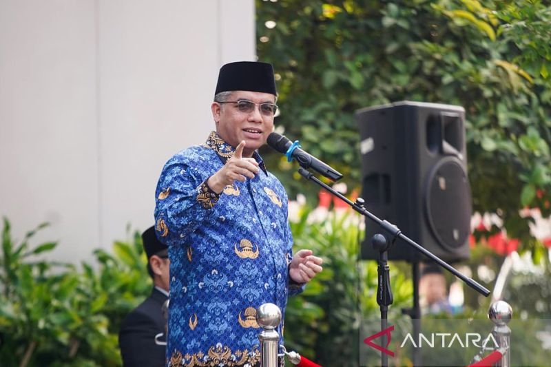 menaker-tegaskan-sdm-kompeten-jadi-kunci-industrialisasi-indonesia