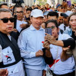 jokowi-turun-gunung,-psi-curi-start:-siapa-yang-terancam-menuju-2029?