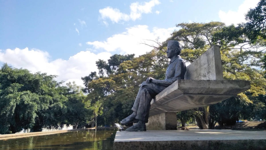 taman-renungan-bung-karno-di-ende,-tempat-lahirnya-gagasan-pancasila-di-bawah-pohon-sukun