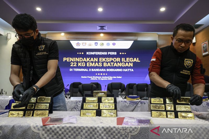 djbc-gagalkan-ekspor-ilegal-22,3-kilogram-emas-batangan-di-bandara-soekarno-hatta