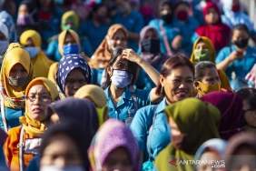 satu-juta-lulusan-perguruan-tinggi-menganggur,-kesenjangan-kompetensi-dan-kebutuhan-dunia-kerja