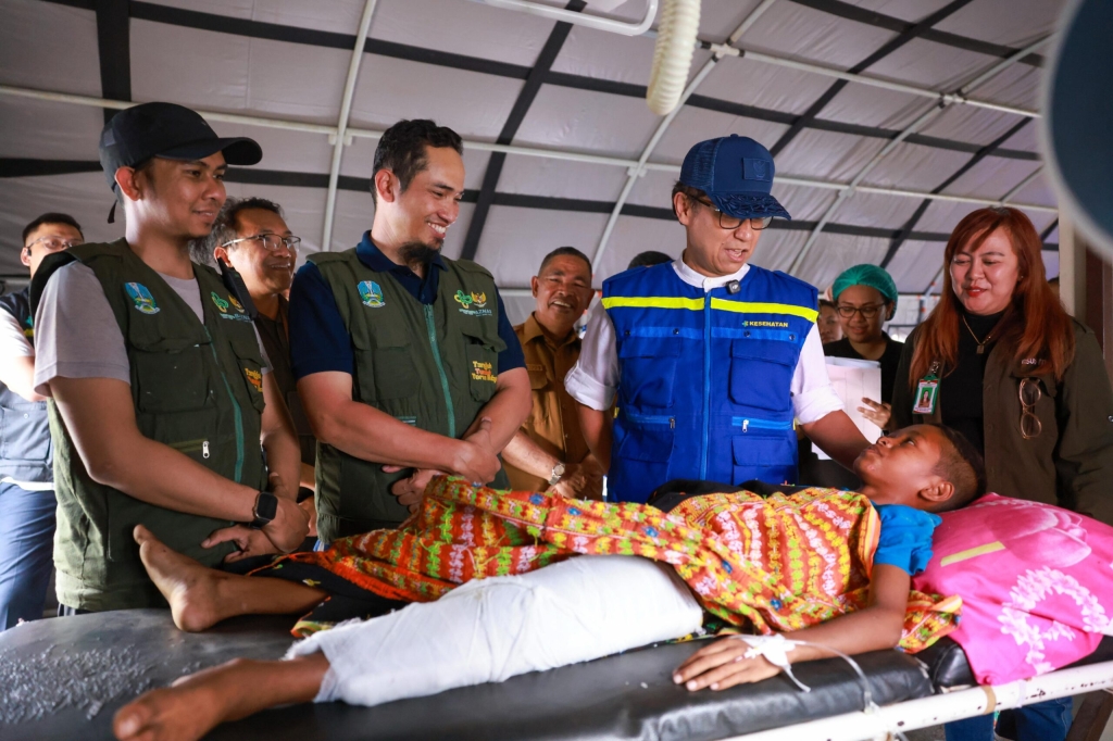 rsud-ruteng-terkena-dampak-gempa,-operasi-pasien-tetap-berjalan