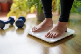 rutin-olahraga-dan-diet-tapi-bb-enggak-turun-turun?-ini-penjelasan-dokter-gizi