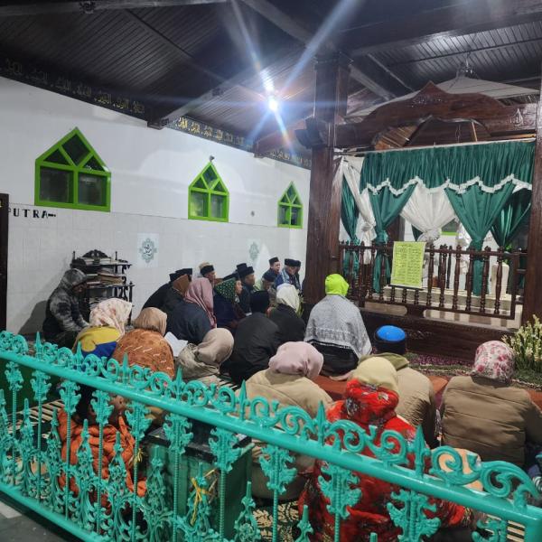 selawat-nabi-dalam-haul-mbah-abdullah-selomanik-wonosobo