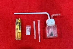 asyik-nyabu-di-toko,-warga-pasongsongan-sumenep-dibekuk-polisi