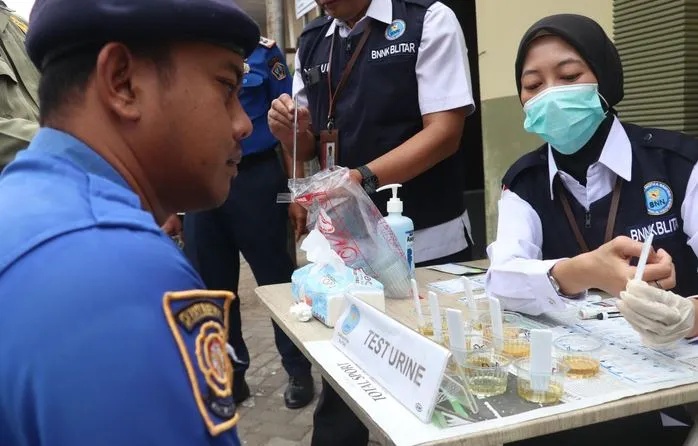 anggota-positif-sabu,-damkar-dan-satpol-pp-blitar-langsung-tes-urine-massal