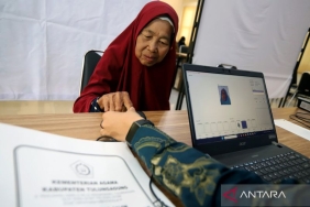 kemenhaj-cek-lagi-400-ribu-data-antrean-haji-yang-berisiko-tak-valid