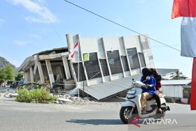 pertamina-alihkan-suplai-bbm-flores,-kirim-16-mobil-tangki-dari-bima