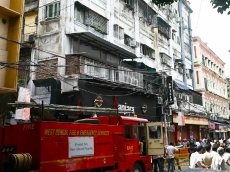kebakaran-hotel-di-india-tewaskan-9-orang
