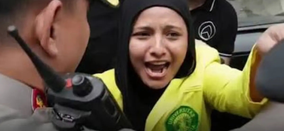 fatimah-azzahra-trending-di-x,-wakil-ketua-bem-ui-kembali-viral