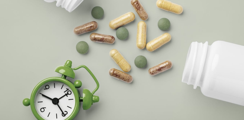 does-timing-matter-when-you-take-supplements?-here’s-what-the-evidence-says