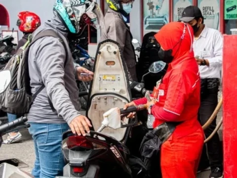 transisi-energi-jangan-jadikan-rakyat-penanggung-beban,-pemerintah-harus-benahi-harga-bbm