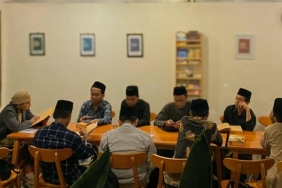 menghidupkan-literasi-dari-kedai-kopi