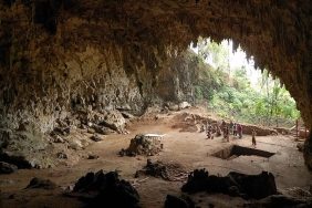 liang-bua-manggarai,-gua-tempat-ditemukannya-manusia-hobbit-berusia-190.000-tahun