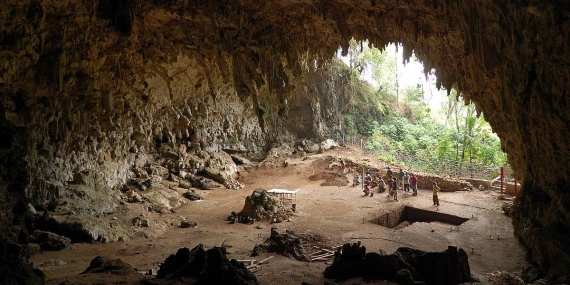 liang-bua-manggarai,-gua-tempat-ditemukannya-manusia-hobbit-berusia-190.000-tahun