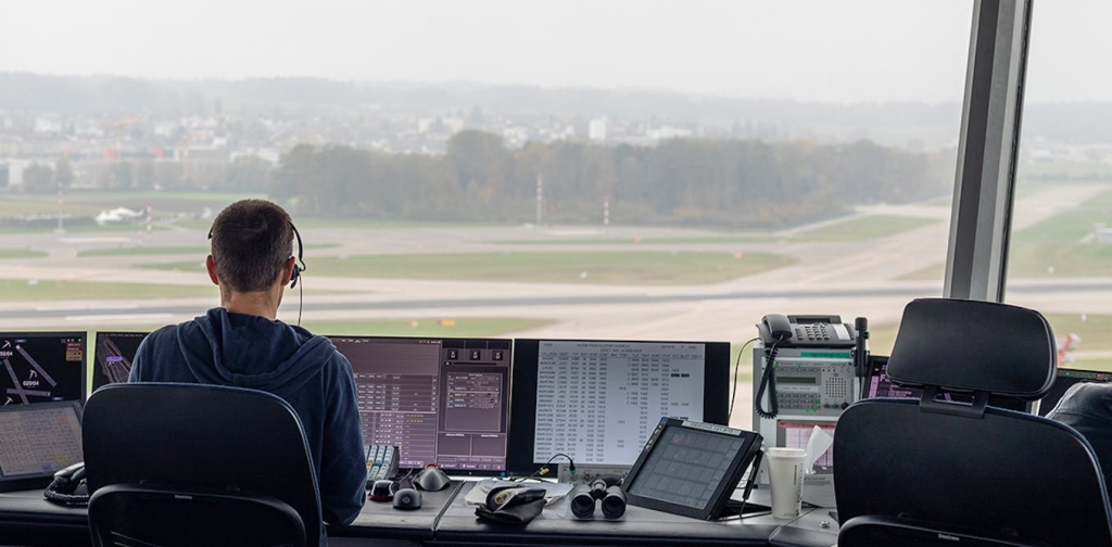 air-traffic-control-is-becoming-more-automated.-is-regulation-keeping-up?