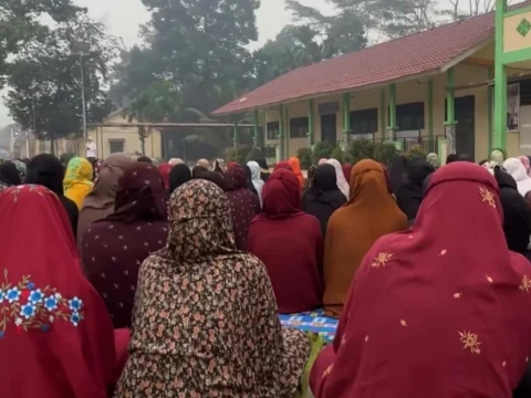 santri-abdussalam-di-tengah-kepungan-karhutla-kalimantan-barat