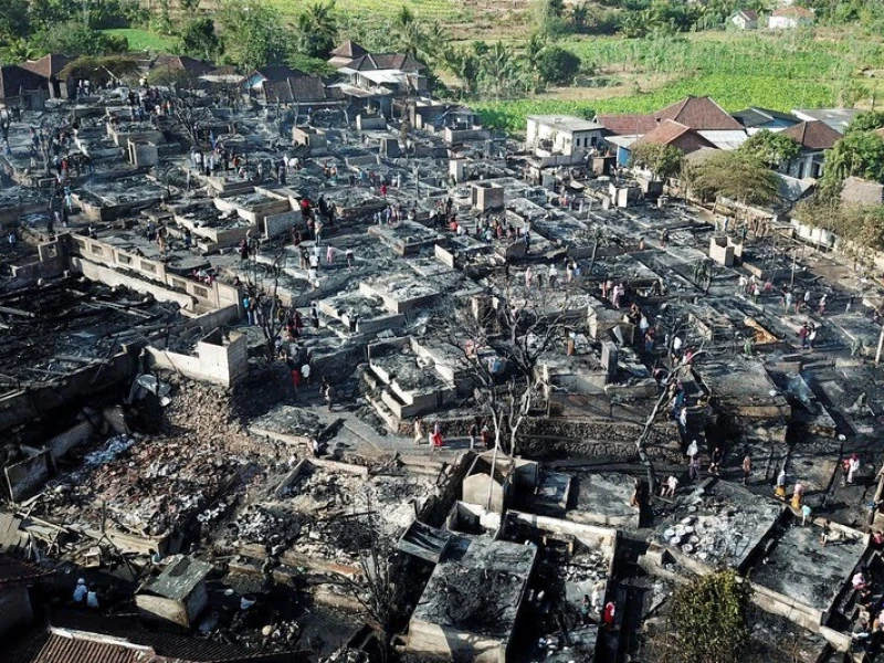 kampung-adat-sade-lombok-tengah-habis-terbakar-si-jago-merah,-ini-asal-usul-desa-sasak