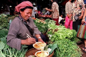 kenapa-pendanaan-untuk-masyarakat-kecil-gagal-mengentaskan-kemiskinan-di-asia-?