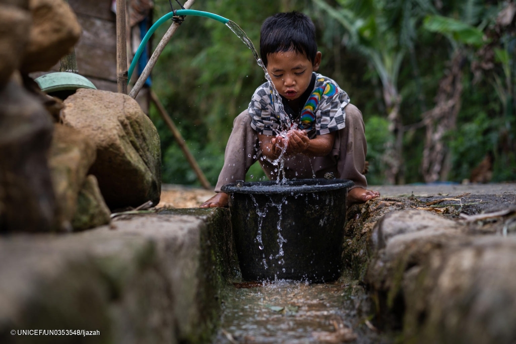 pemerintah-indonesia,-unicef,-dan-ceo-water-mandate-perkuat-ketahanan-air-di-jawa
