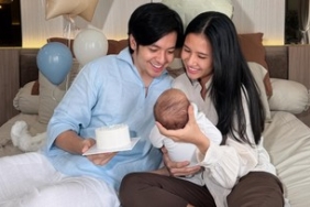 baby-segara-genap-1-bulan,-shenina-cinnamon-dan-angga-yunanda-bikin-perayaan-manis