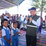 kemendikdasmen-salurkan-rp860-juta-untuk-sekolah-terdampak-gempa-ntt
