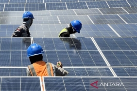 menteri-bahlil:-plts-100-gwp-dorong-kemandirian-energi-nasional