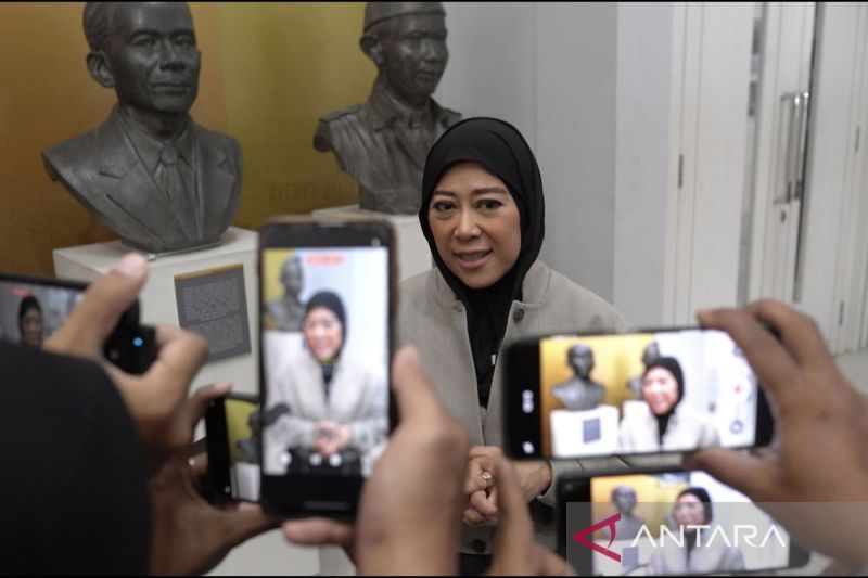 menkomdigi-hormati-hukum-kasus-internet-tak-berizin-di-mentawai