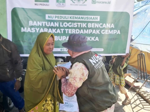 nu-peduli-salurkan-logistik-untuk-pengungsi-gempa-ntt-di-7-kabupaten