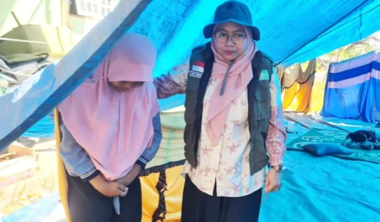 gempa-m7,7-ntt:-103-korban-meninggal-dunia,-185.131-orang-mengungsi