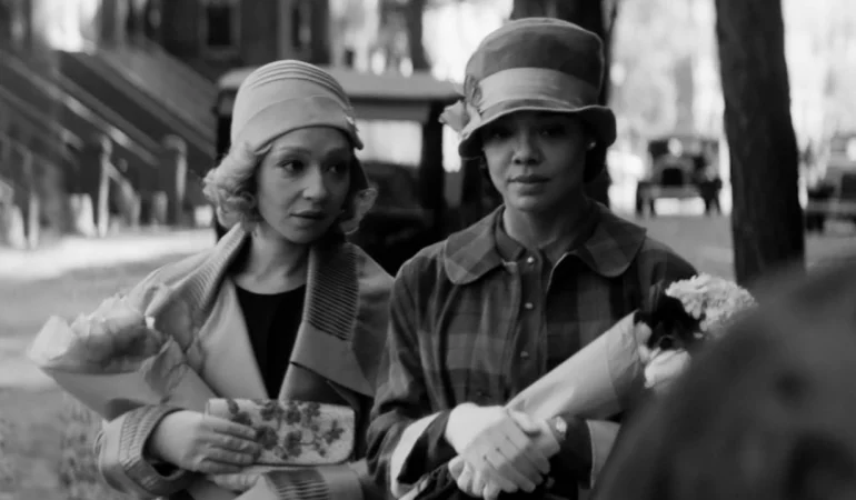 ‘passing’-movie-isn’t-just-about-race,-it’s-about-the-parts-of-ourselves-we-hide