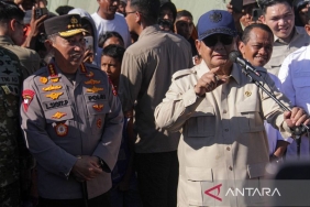 prabowo-pastikan-pemerintah-terus-kirim-bantuan-untuk-korban-gempa-ntt