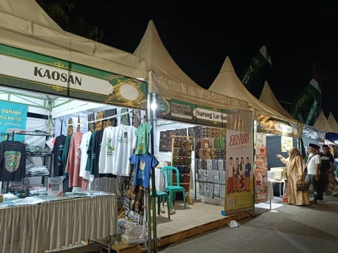 bazar-umkm-muktamar-ke-35-nu-jadi-ladang-rezeki-warga-jombang