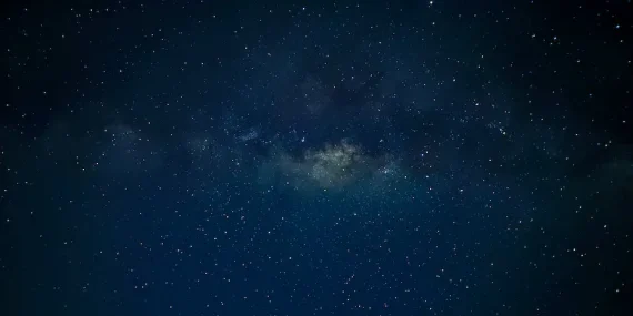 akhirnya-bisa-hunting-milky-way-di-alun-alun-surya-kencana-gunung-gede