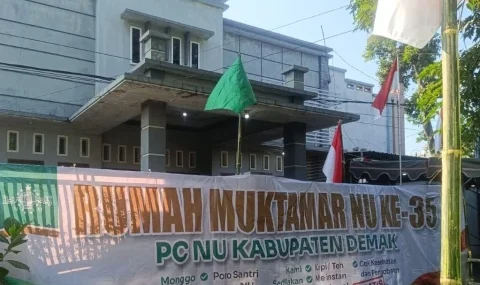 rumah-muktamar-dari-nu-demak-layani-muktamirin-di-jombang